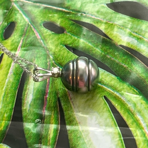 14k Maui Divers Tahitian Pearl diamond necklace! NWOT! 🥰 - Picture 8 of 8